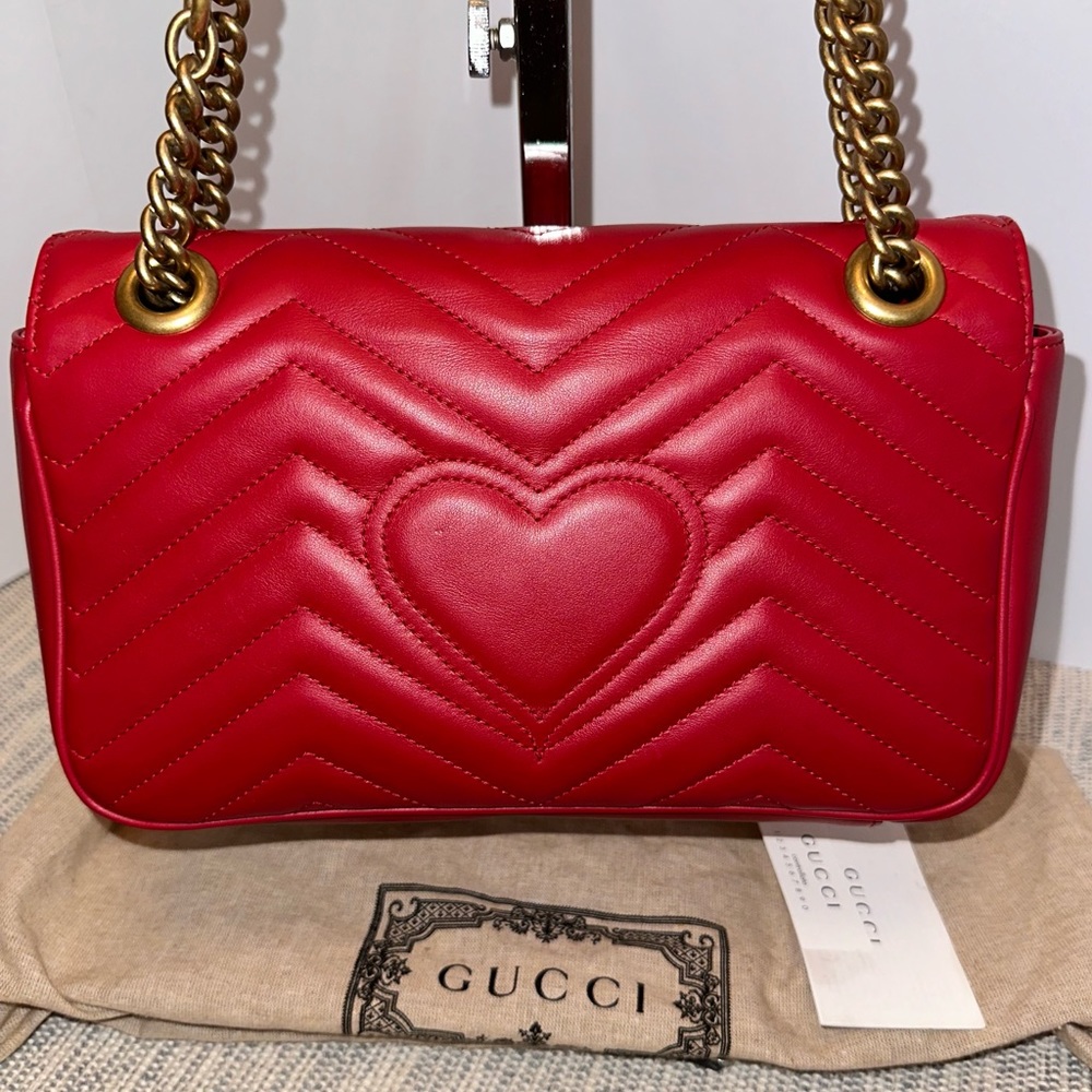 Authentic GUCCI GG Marmont Shoulder Bag - Small - Picture 6 of 11